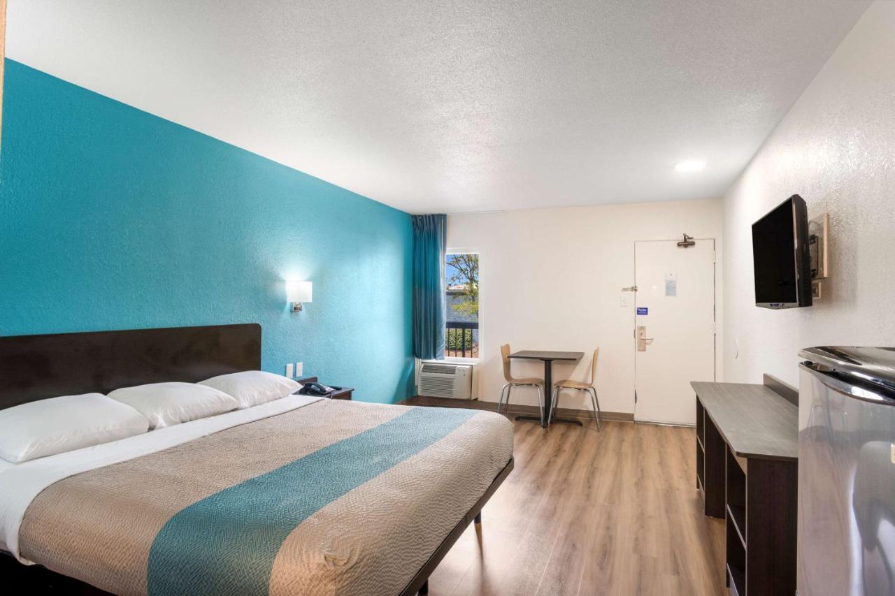 Motel 6-Lexington, Ky - Airport Экстерьер фото